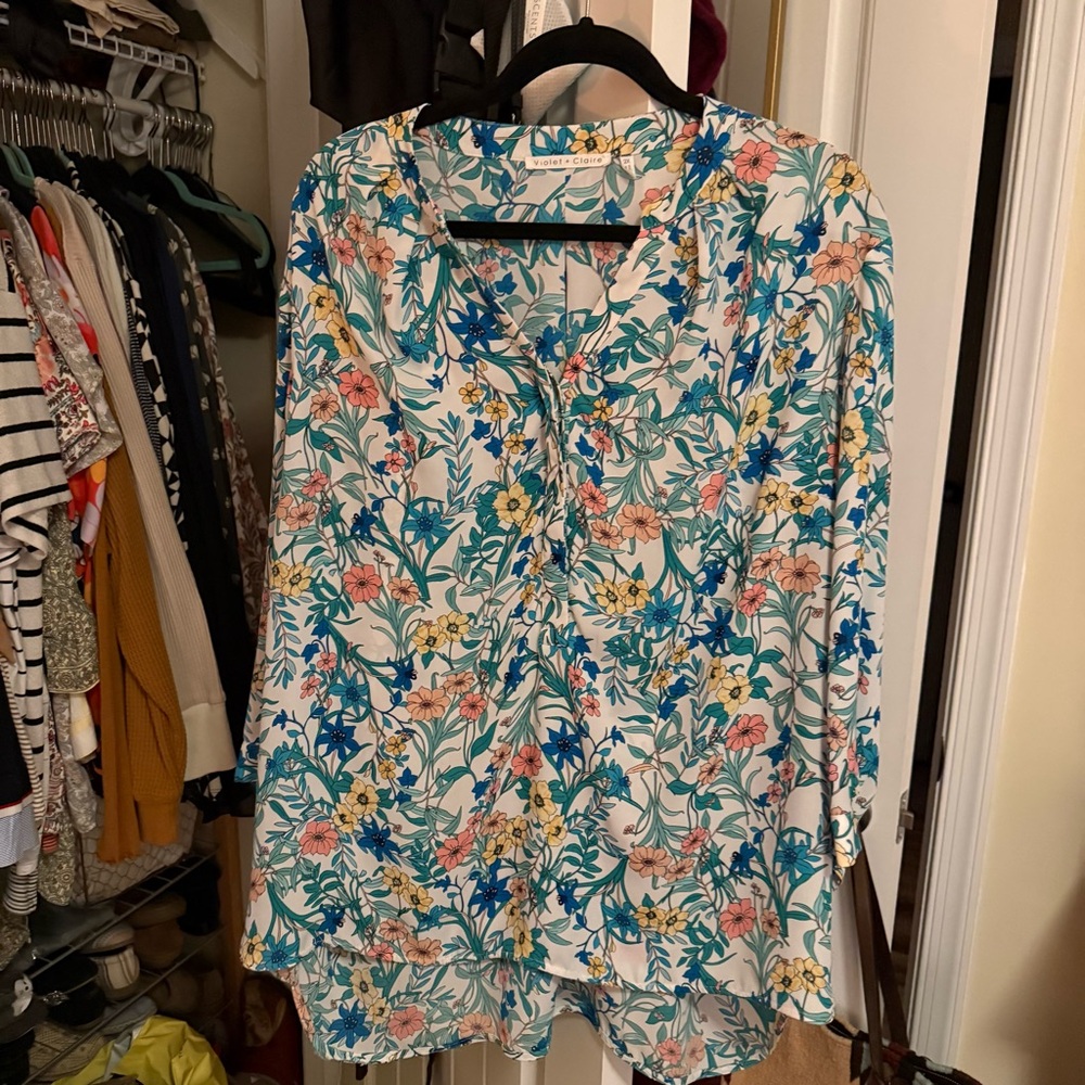 Violet & Claire Multicolor Floral Blouse